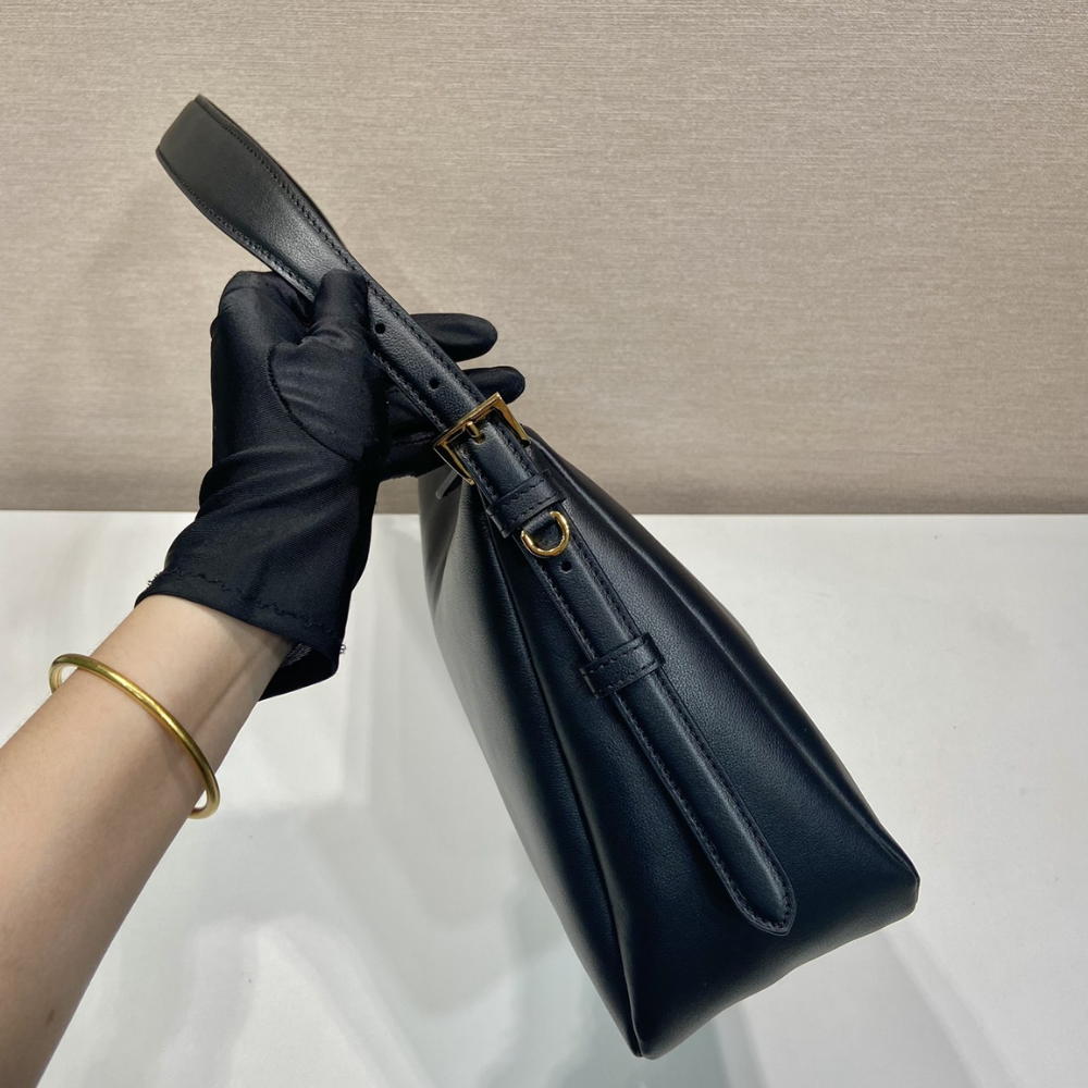 Black Aimée Large Leather Shoulder Bag for Women