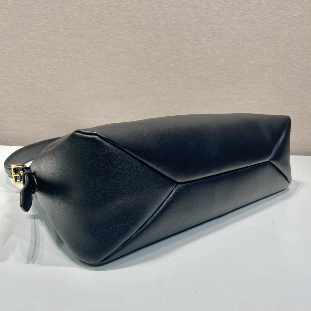 Black Aimée Large Leather Shoulder Bag for Women