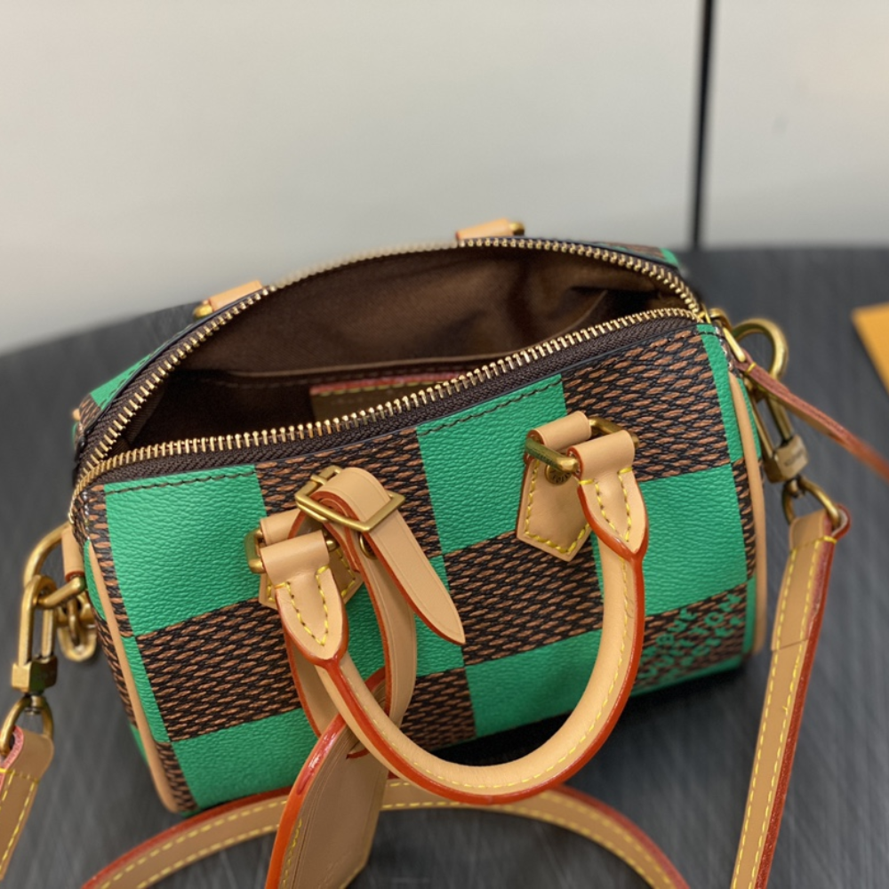 Speedy 18 Bandoulière Damier Pop Green Leather Handbag for Women\