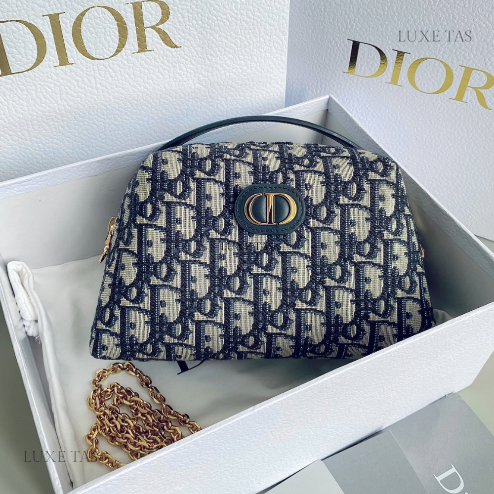 30 Montaigne D-Cosy Mini Bag