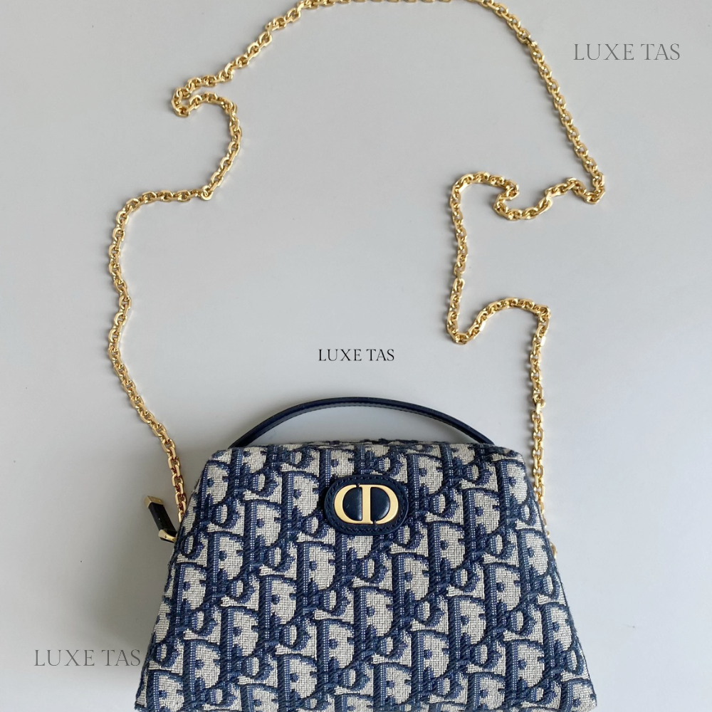 30 Montaigne D-Cosy Mini Bag