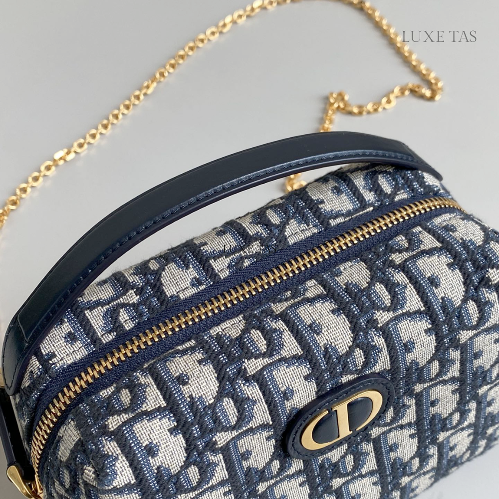 30 Montaigne D-Cosy Mini Bag