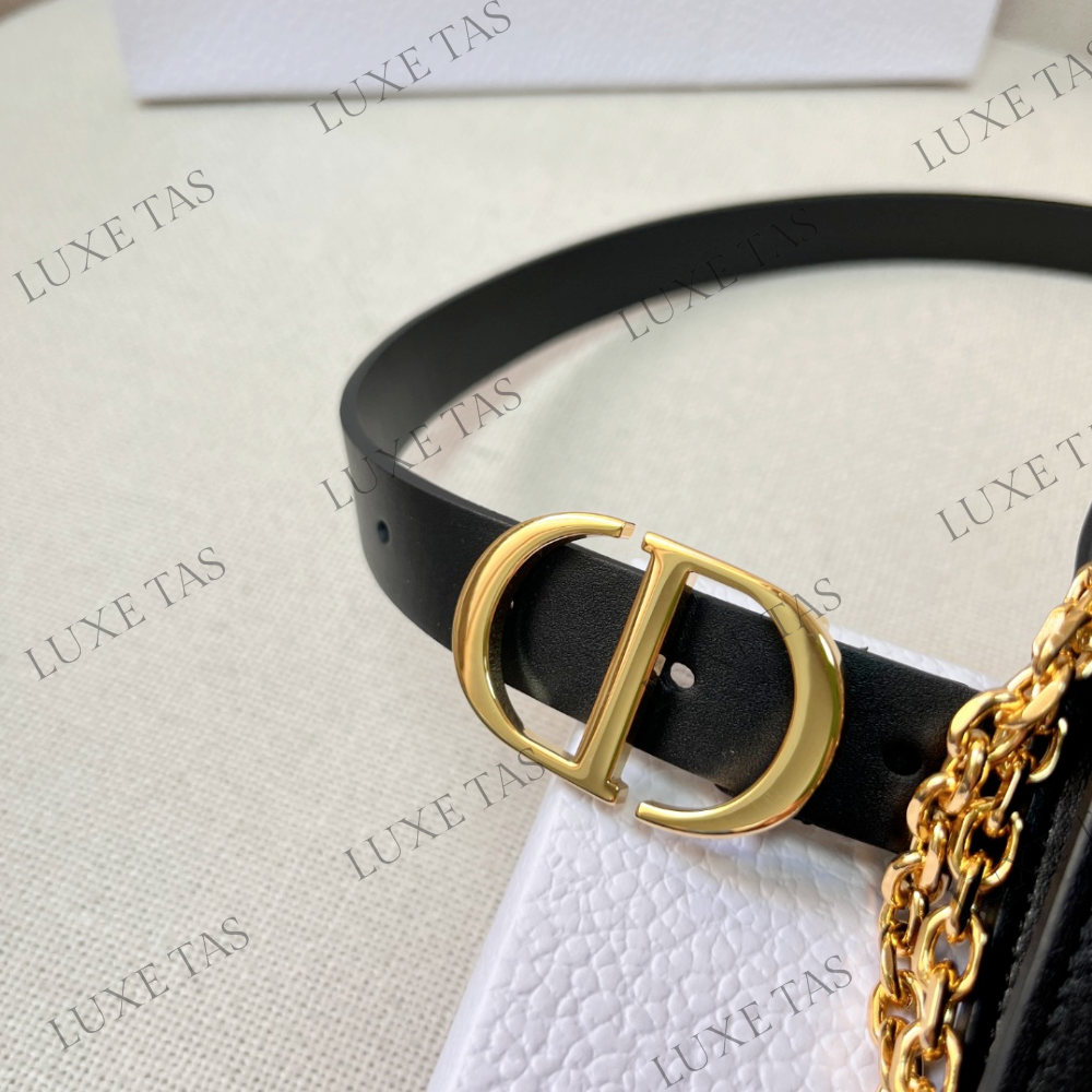 30 Montaigne Removable Pouch Belt