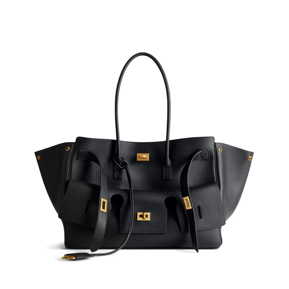 Black leather bag with gold hardware hotsell