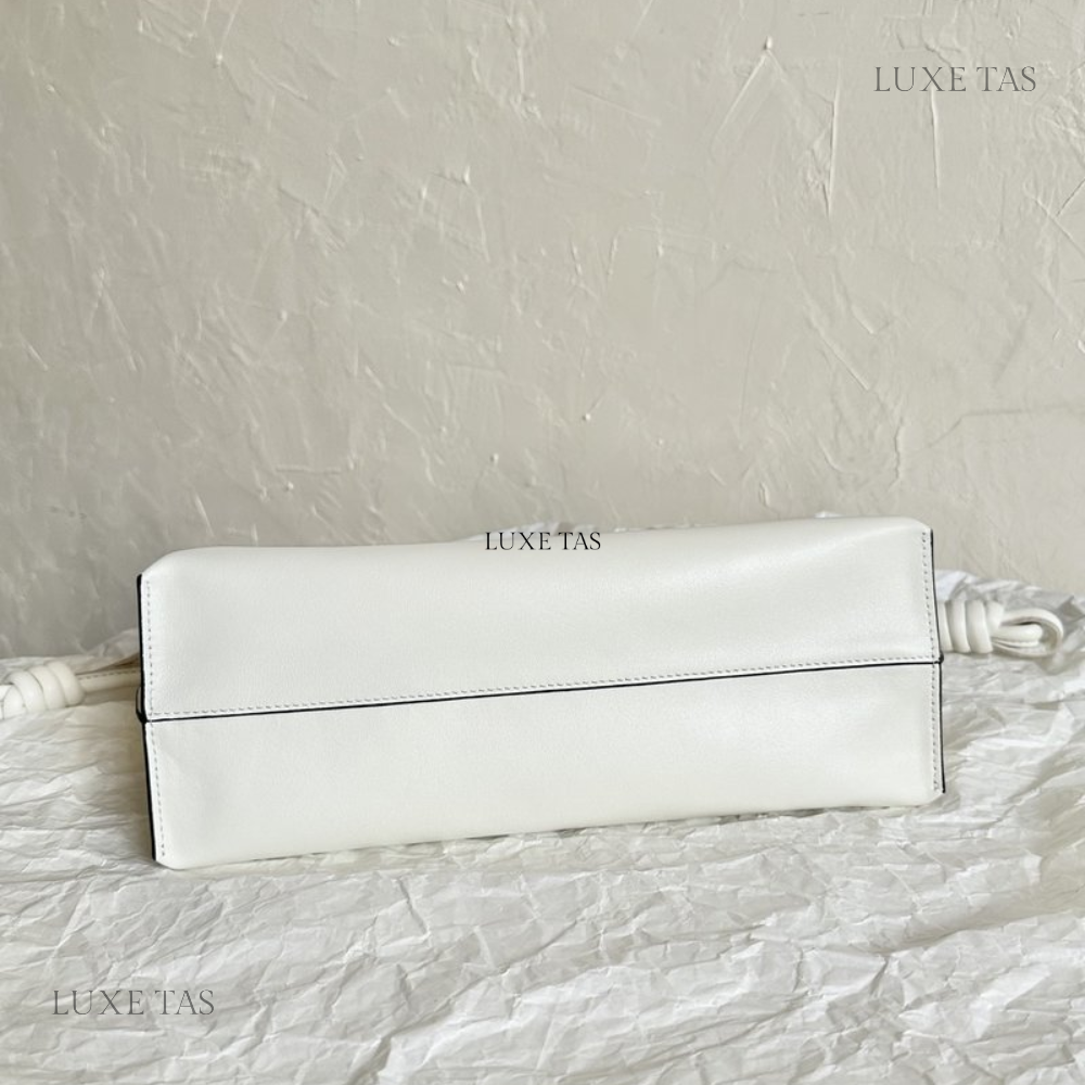 Angora Flamenco Clutch In Nappa Calfskin - Leather Crossbody Bag for Women