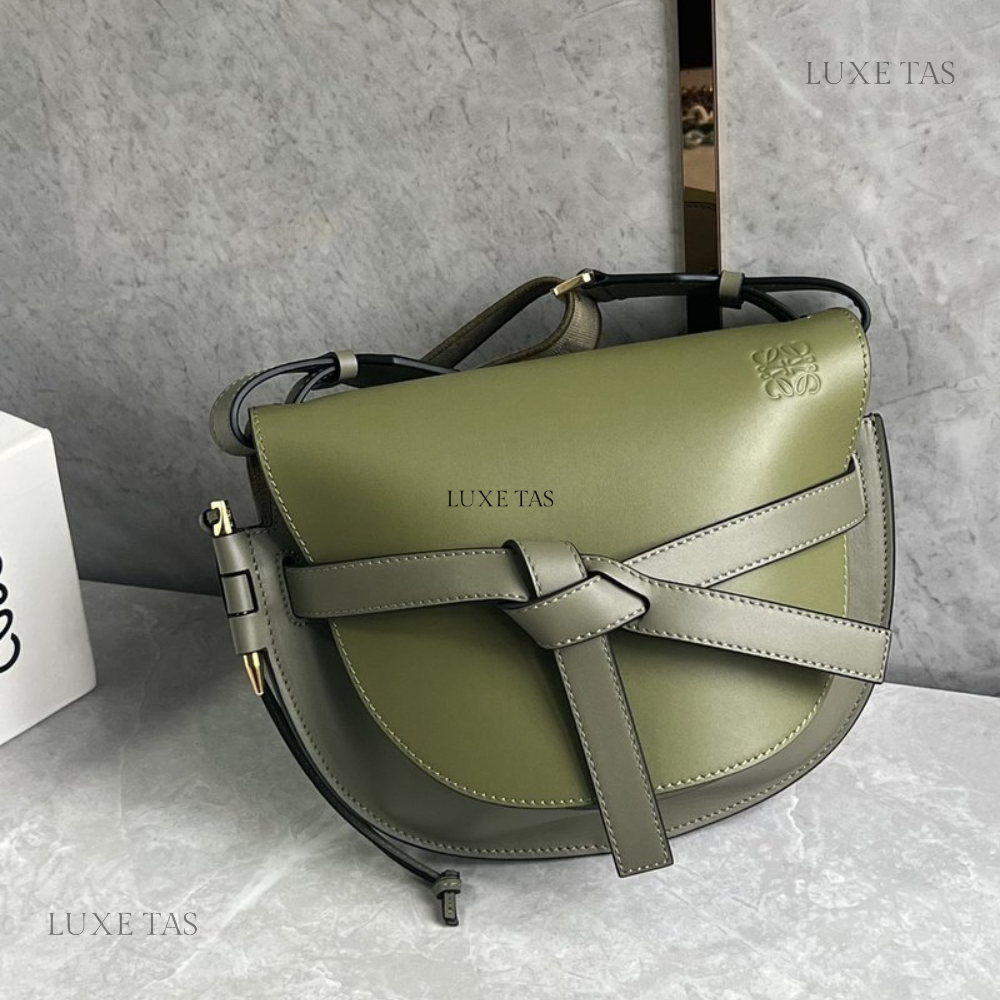 Herbstgrüne kleine Gate Bag aus weichem Kalbsleder und Jacquard-Leder-Umhängetasche für Herren