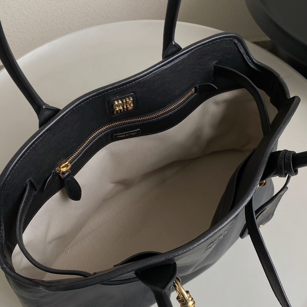 Aventure Nappa Leather Bag Black Leather Tote Bag for Women