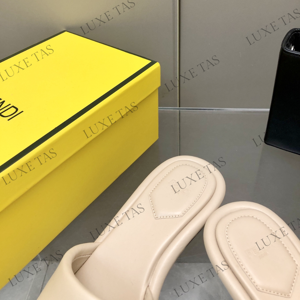 Baguette Pink Nappa Leather Slides