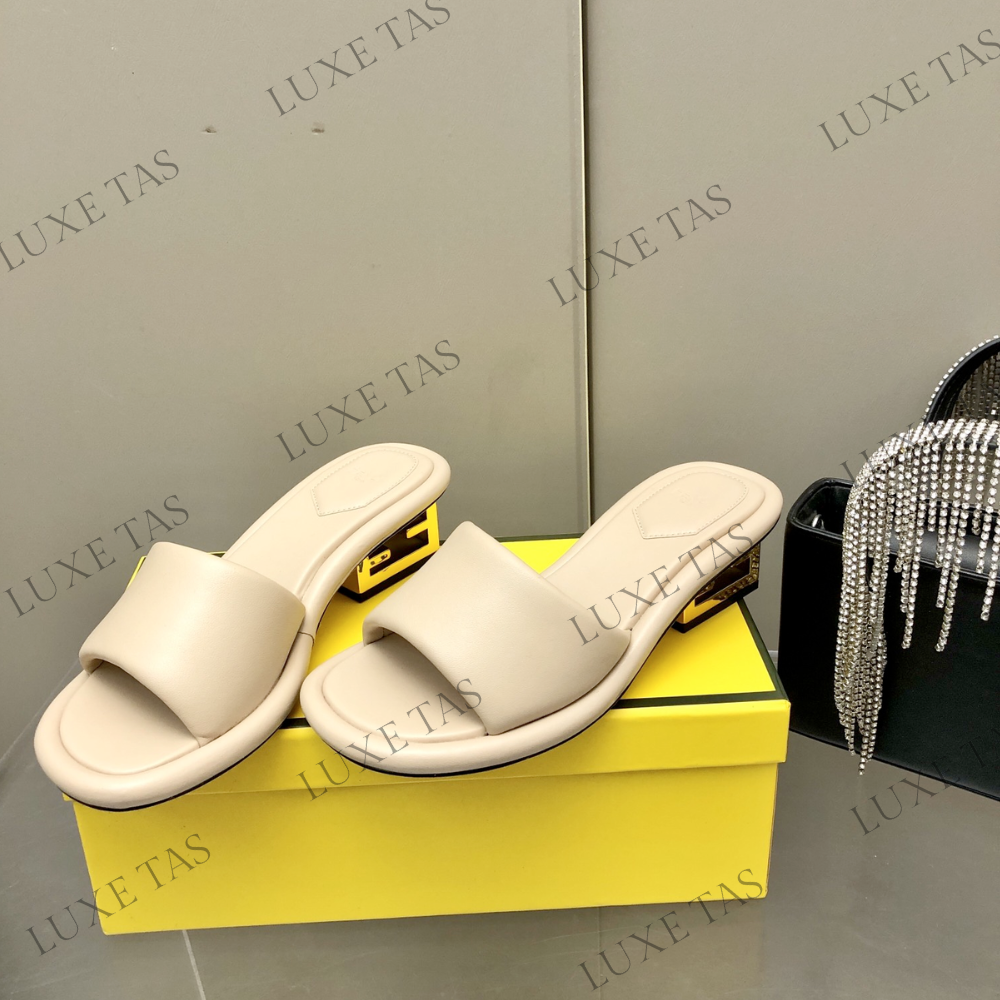 Baguette Pink Nappa Leather Slides