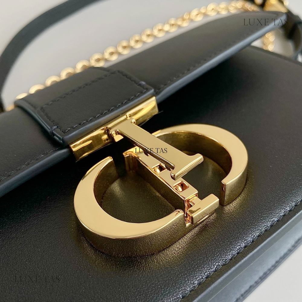 Black 30 Montaigne East-West Bag With Chain
