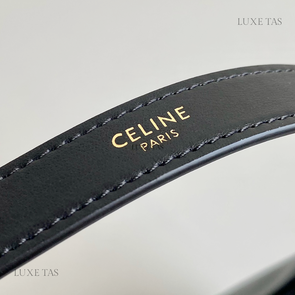 Black Ava Triomphe Soft Bag In Smooth Calfskin
