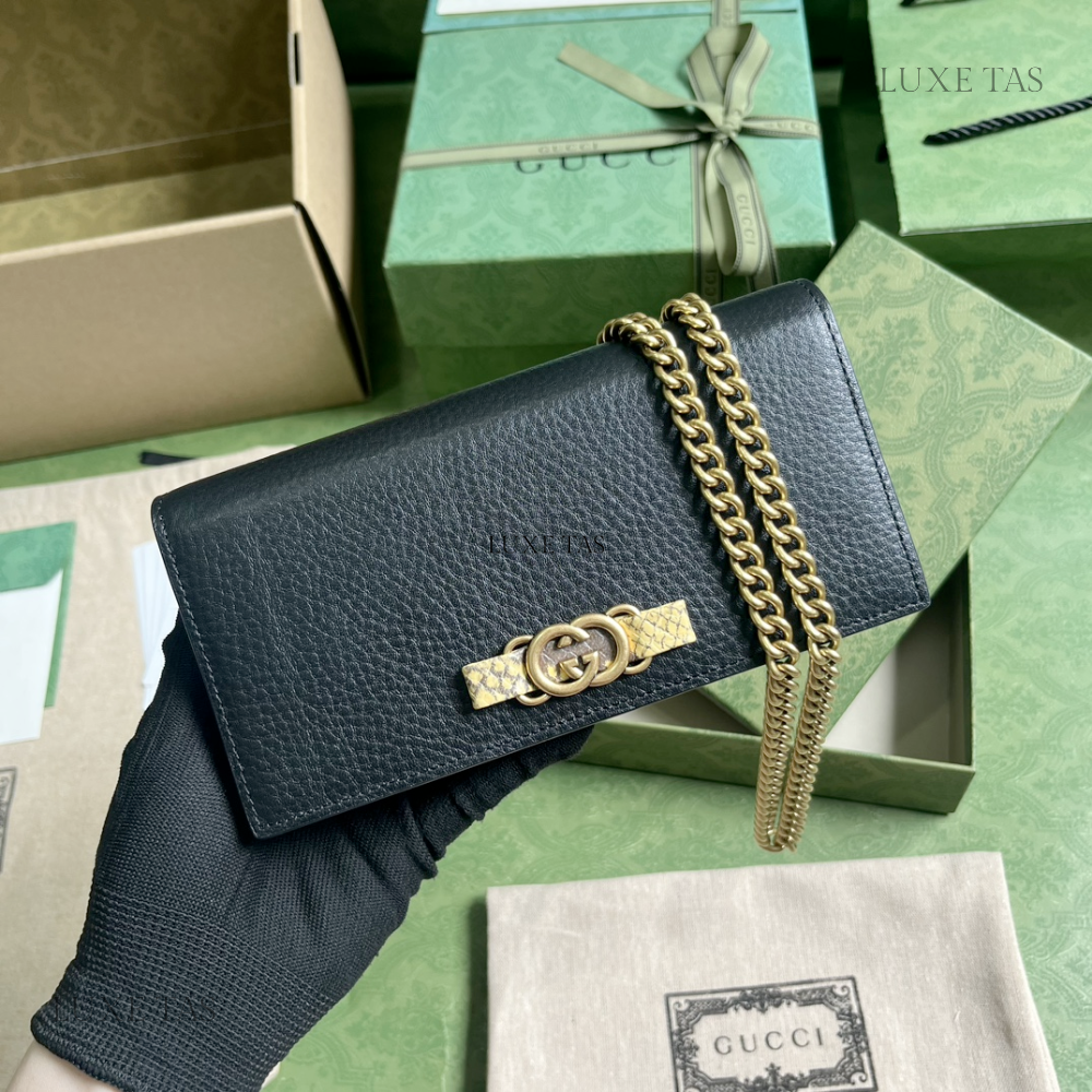 Black Chain Wallet With Interlocking G Python Bow