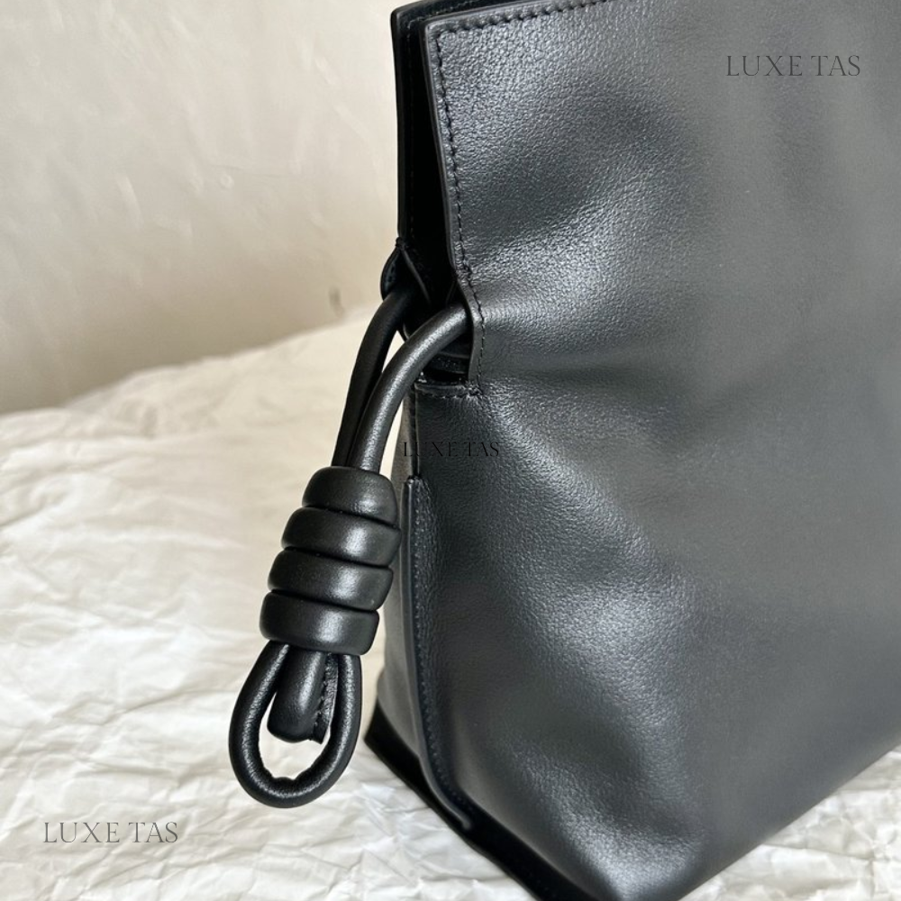 Black Flamenco Clutch In Nappa Calfskin - Leather Crossbody Bag for Women