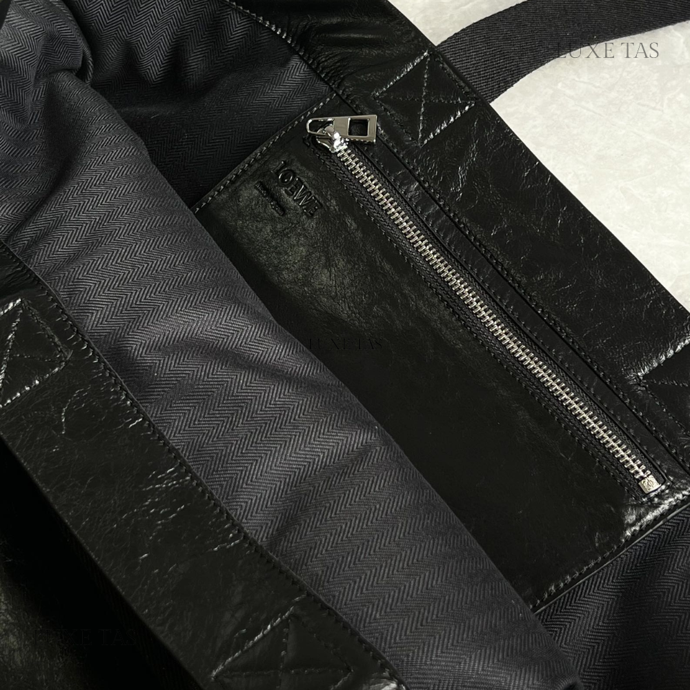 Black Fold Shopper In Paper Calfskin - Leather Tote Bag for Women