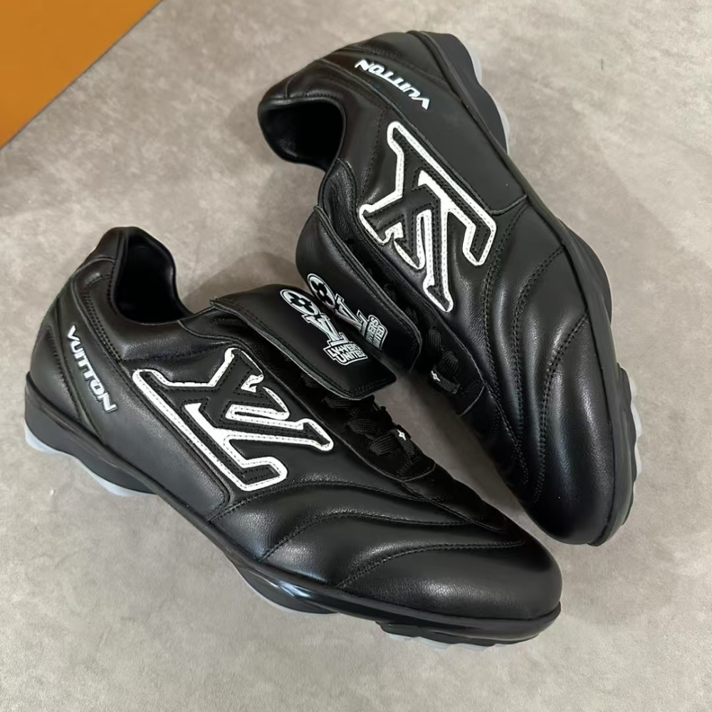 Black Footprint Soccer Sneaker Designer Sneakers for Men