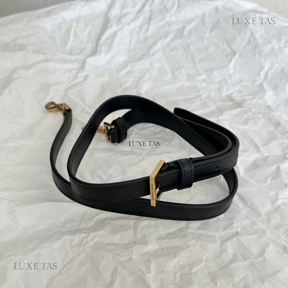 Black Le 37 Small In Shiny Leather - Leather Bucket Bag for Women