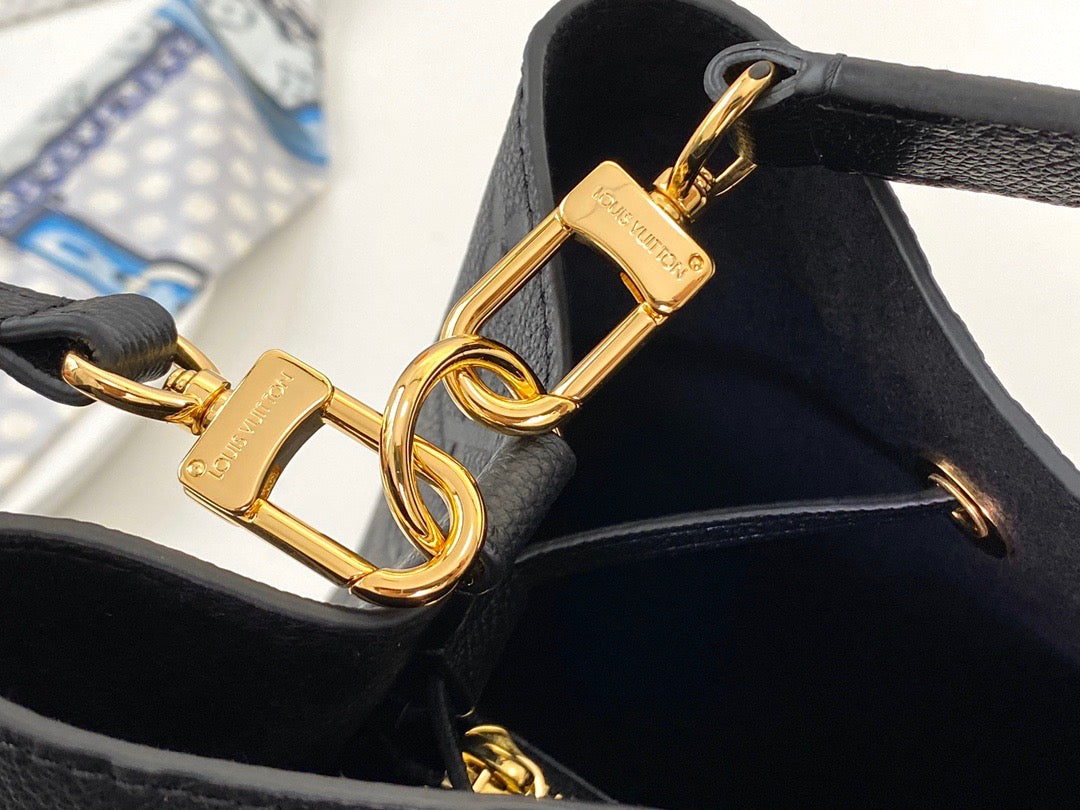 Black Monogram Empreinte Leather NéoNoé MM