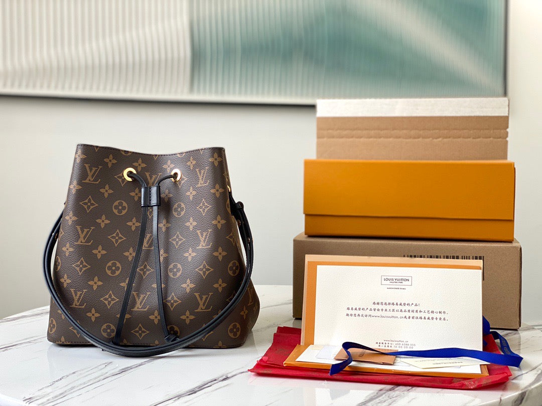 Black Monogram NéoNoé MM