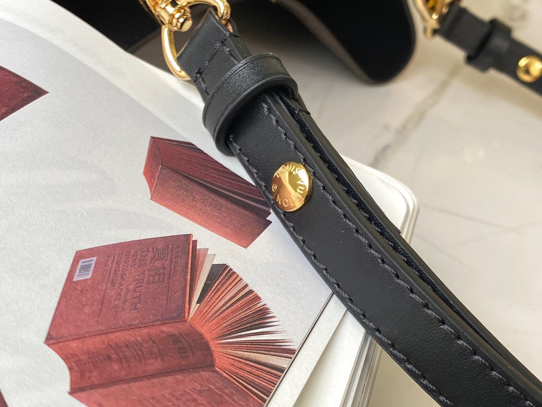 Black Monogram NéoNoé MM