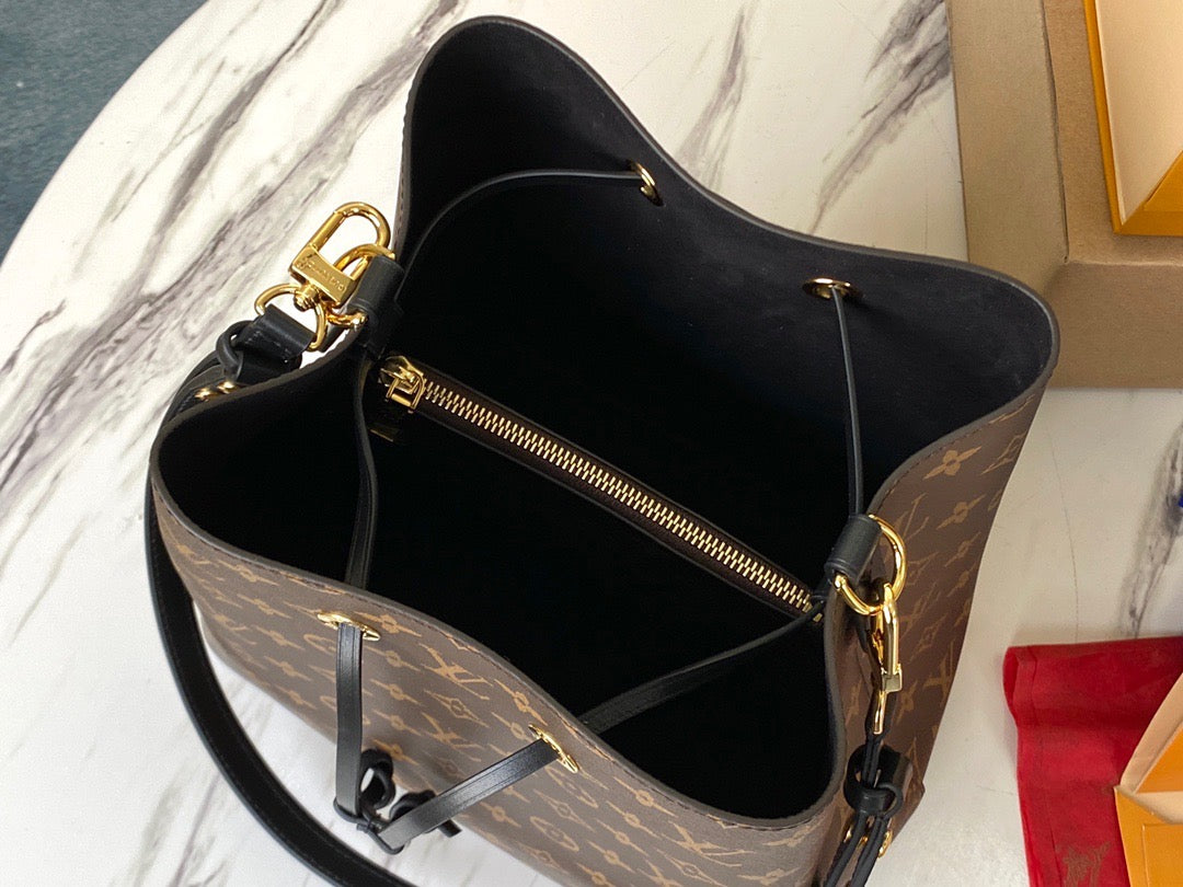 Black Monogram NéoNoé MM