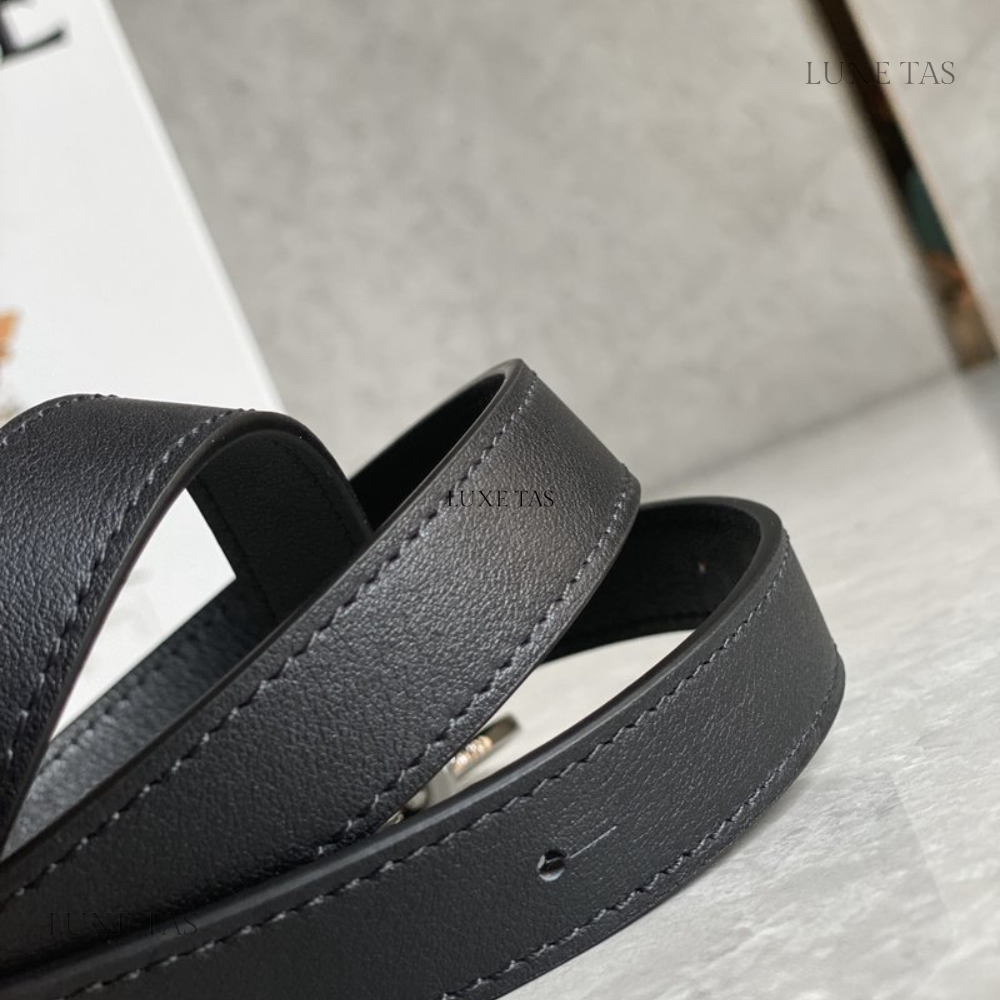 Black Small Puzzle Bag in Classic Calfskin - Leather Crossbody Bag for Women