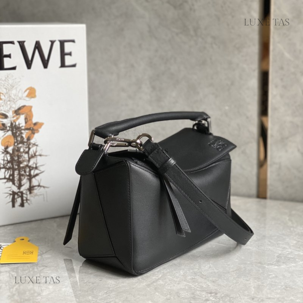 Black Small Puzzle Bag in Classic Calfskin - Leather Crossbody Bag for Women
