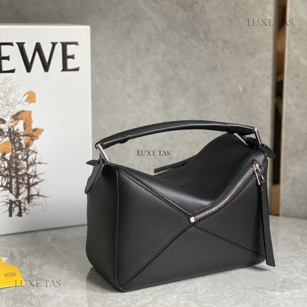 Black Small Puzzle Bag in Classic Calfskin - Leather Crossbody Bag for Women
