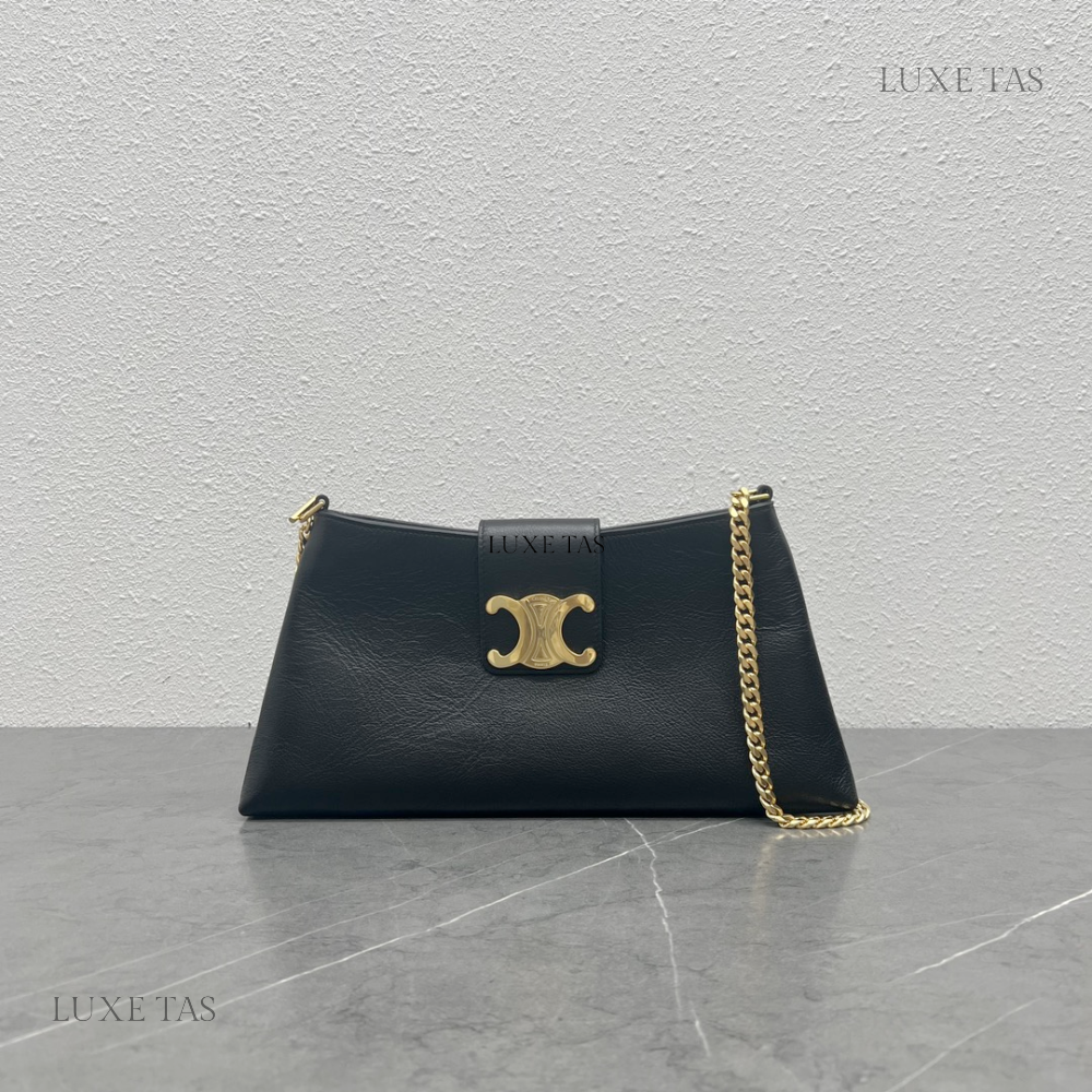 Black Wiltern Clutch Triomphe Soft In Smooth Calfskin