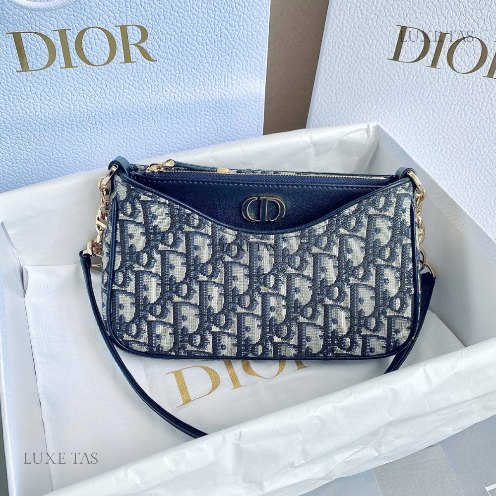 Blue 30 Montaigne Hobo Avenue Mini Ba