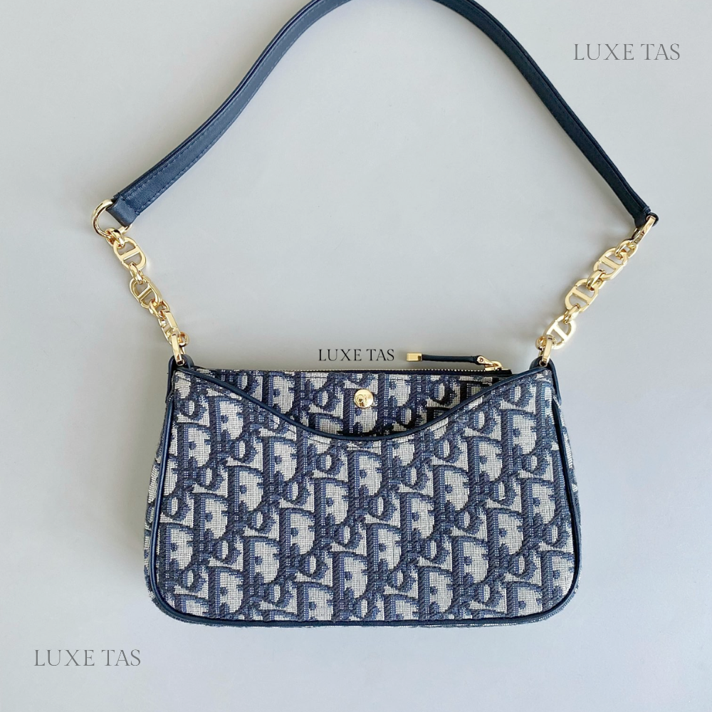 Blue 30 Montaigne Hobo Avenue Mini Ba