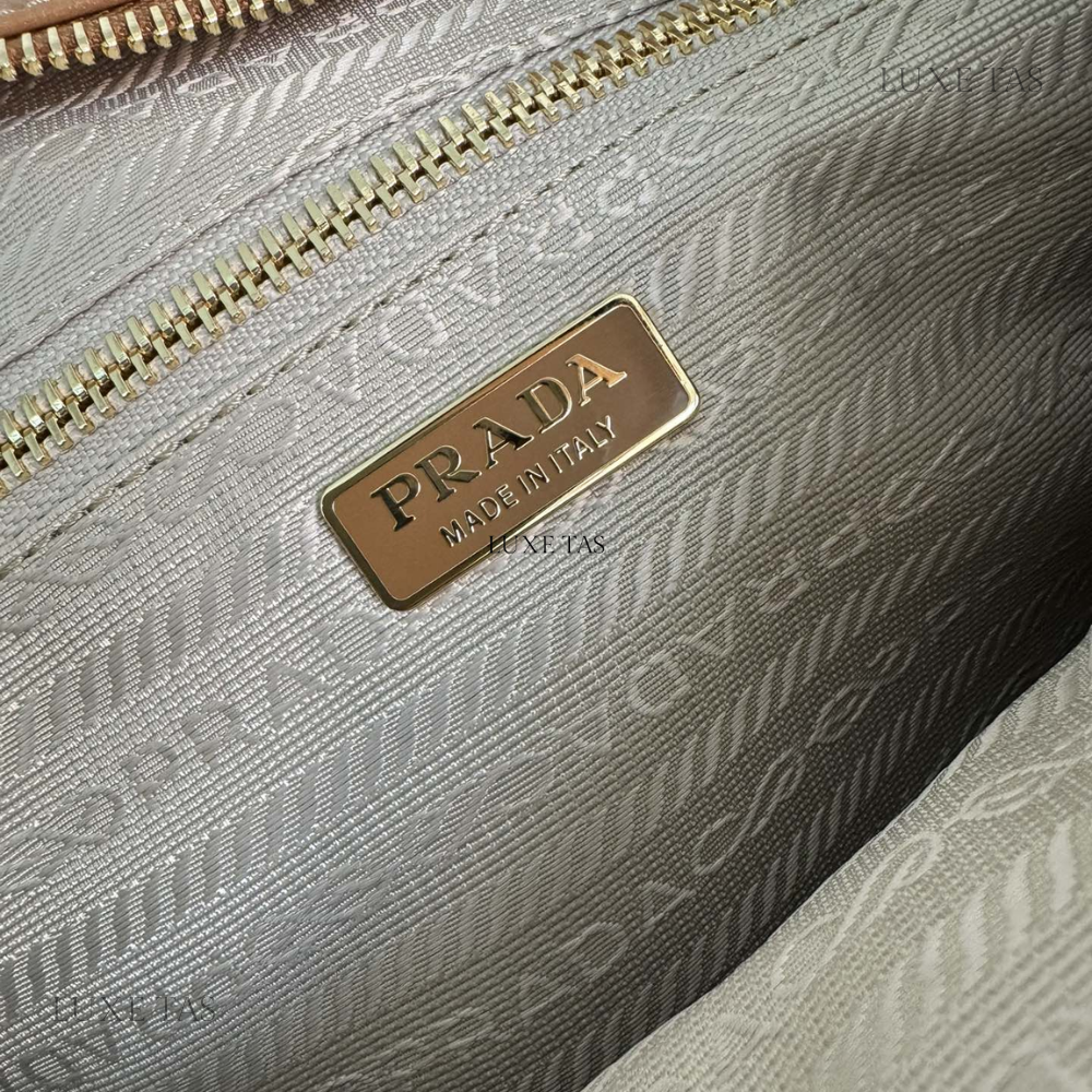 Cameo Medium Top Handle Leather Shoulder Bag for Women