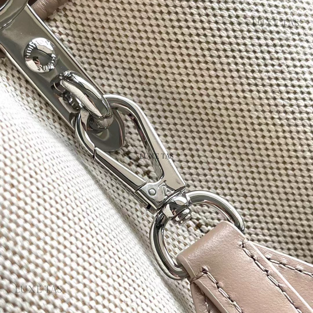 Capucines GM Souple Leather Handbag for Women
