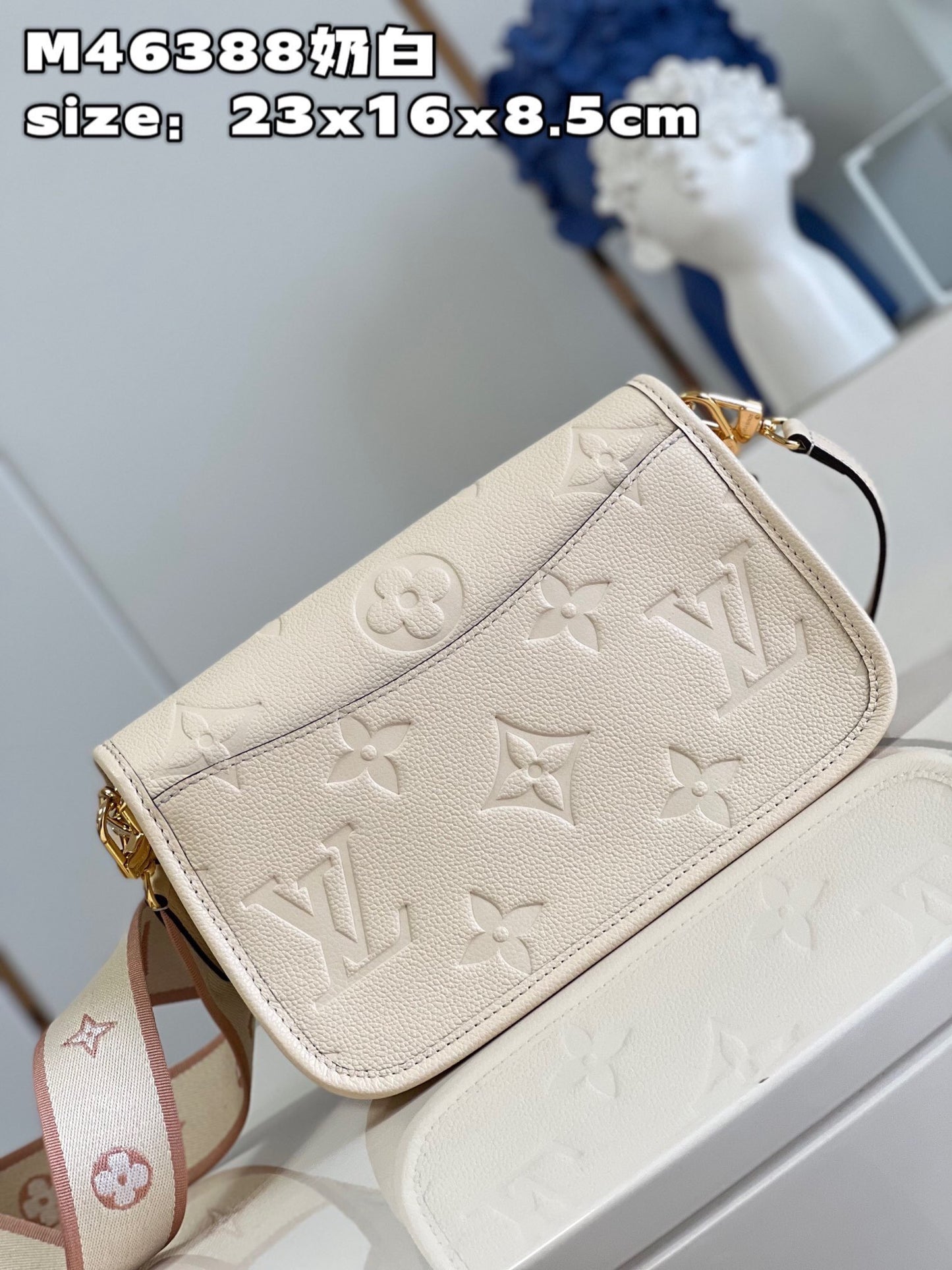 Cream Monogram Empreinte Leather Diane