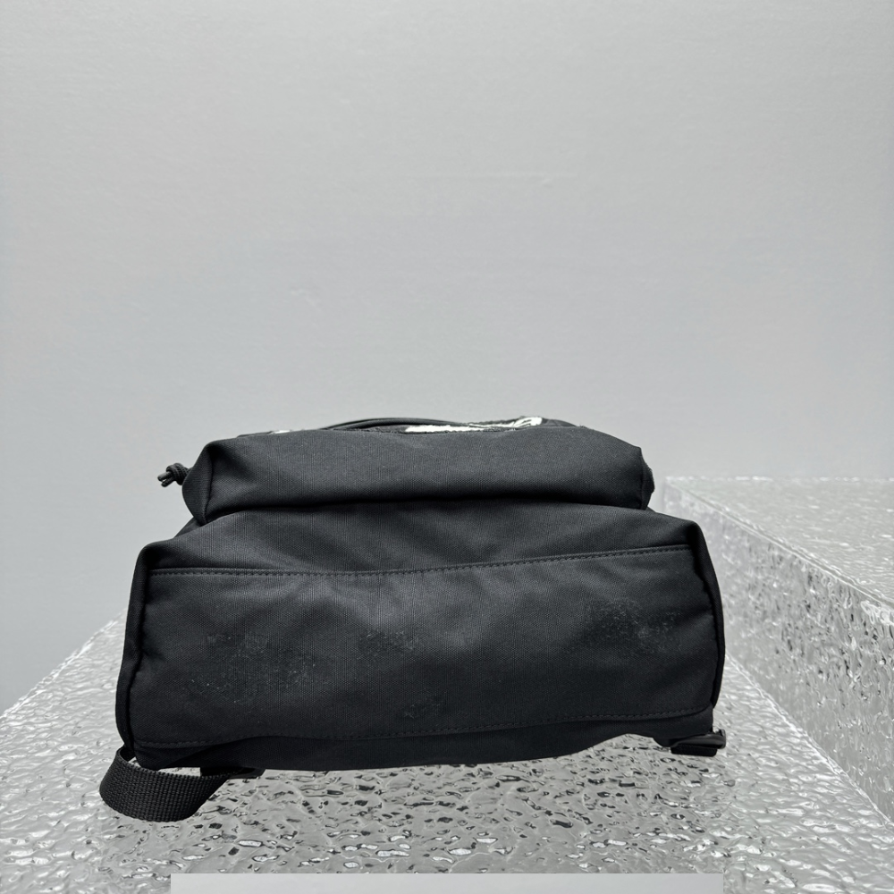 Explorer Logo-Patch Backpack Leather Backpack for Men