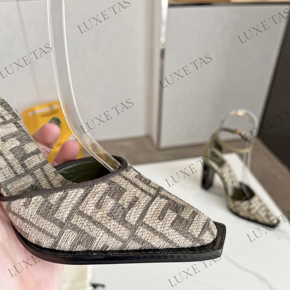 FF Cutout Chenille Pumps