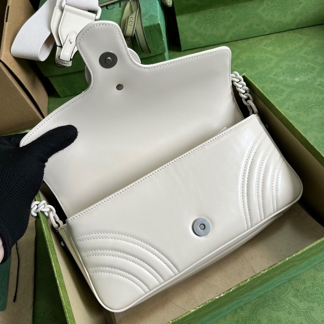 GG Marmont Matelassé Shoulder Bag White