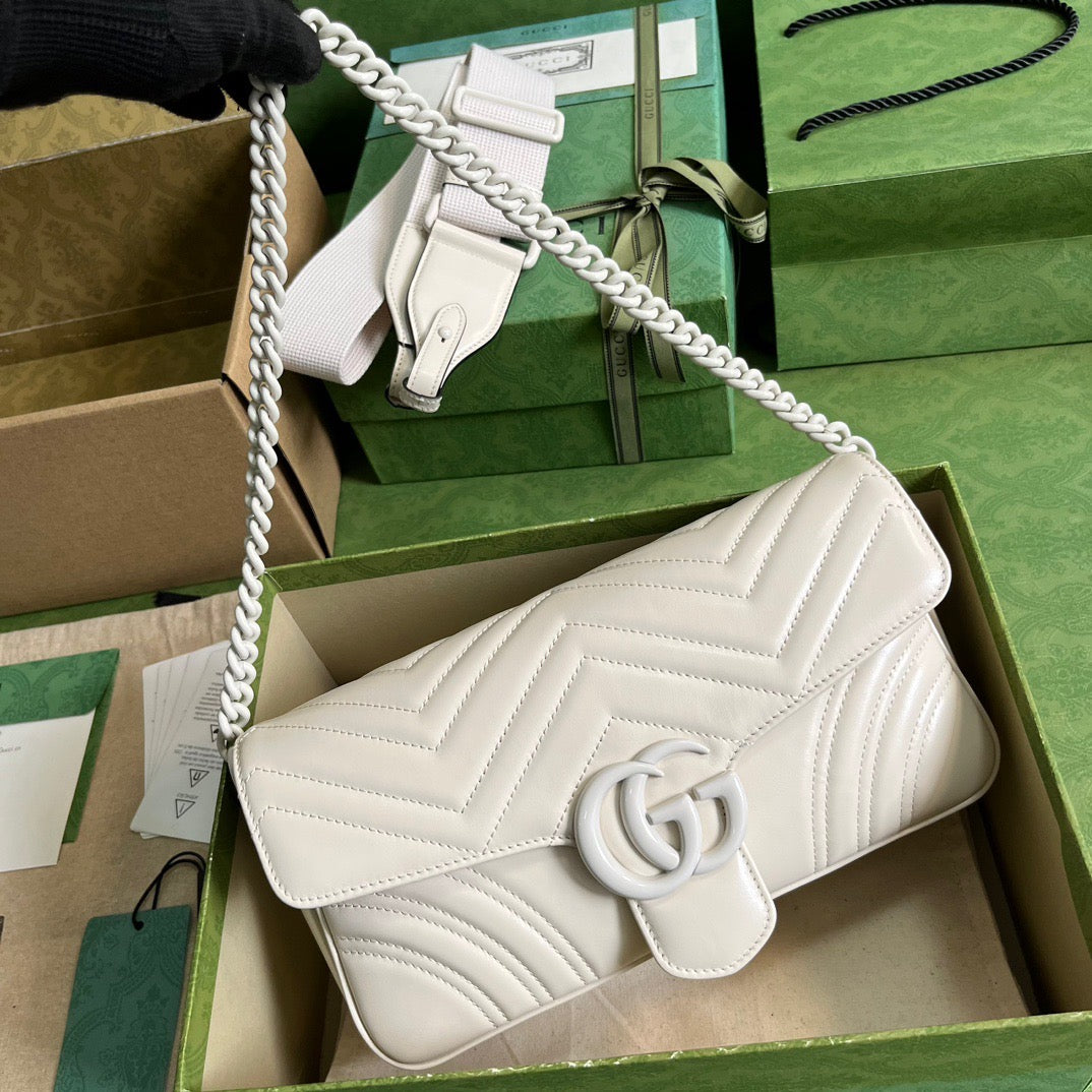 GG Marmont Matelassé Shoulder Bag White