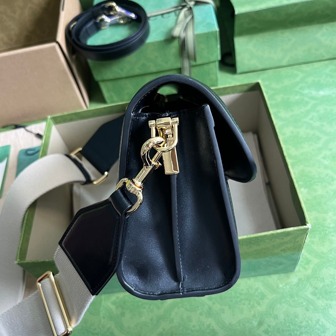 GG Matelassé Small Bag