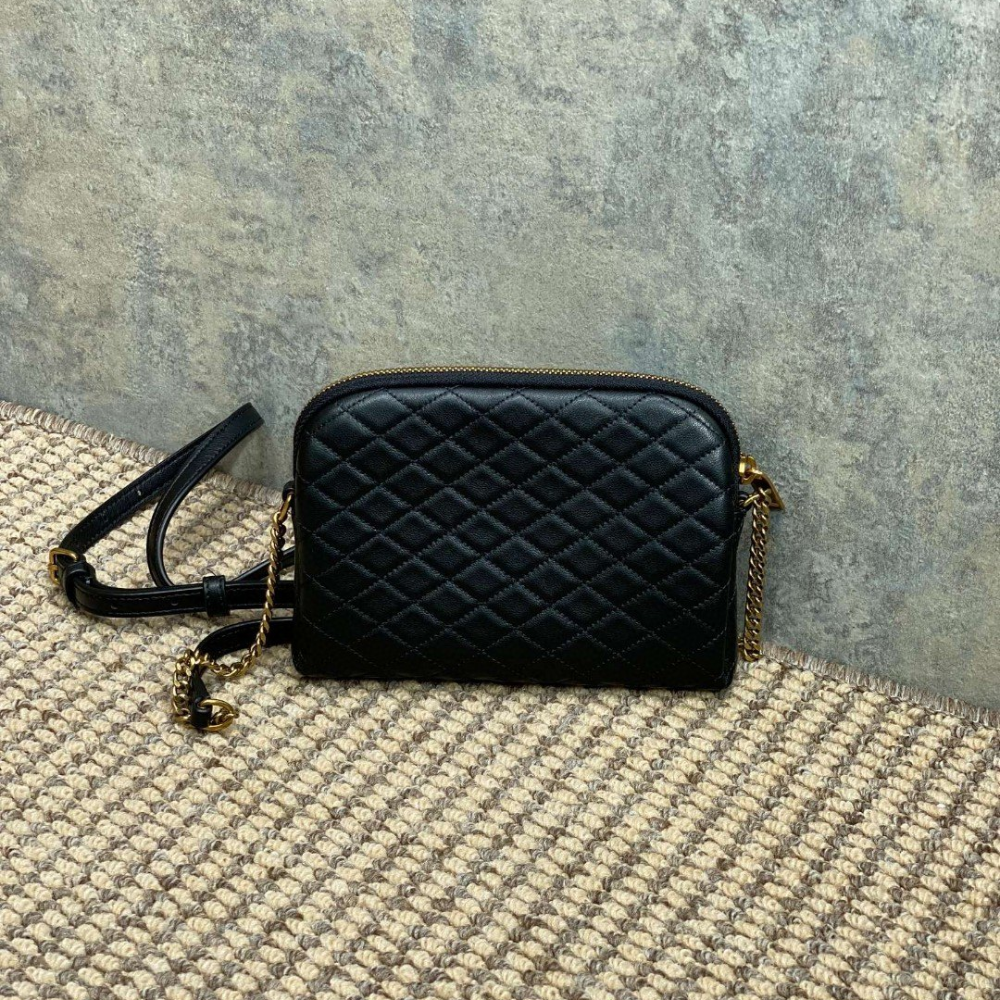 Gaby Zipped Pouch In Quilted Lambskin Black Leather Crossbody Bag for Women