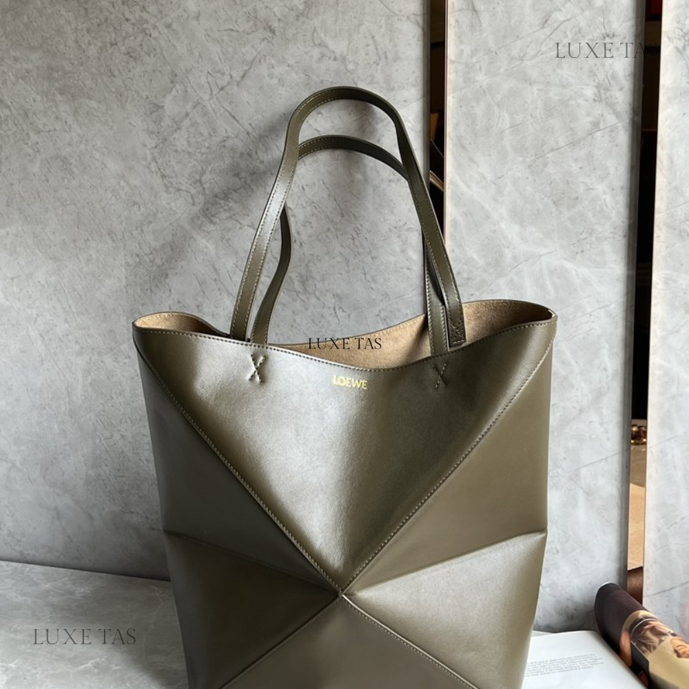 Hunter Green Large Puzzle Fold Tote In Shiny Calfskin - Leather Tote Bag for WomenHunter Green Large Puzzle Fold Tote In Shiny Calfskin - Leather Tote Bag for Women