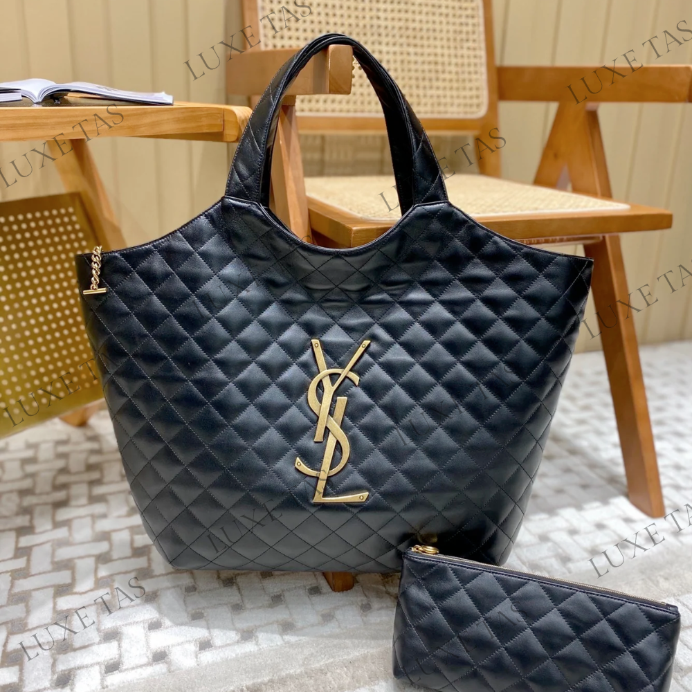 Icare Maxi Shopping Bag In Quilted Lambskin