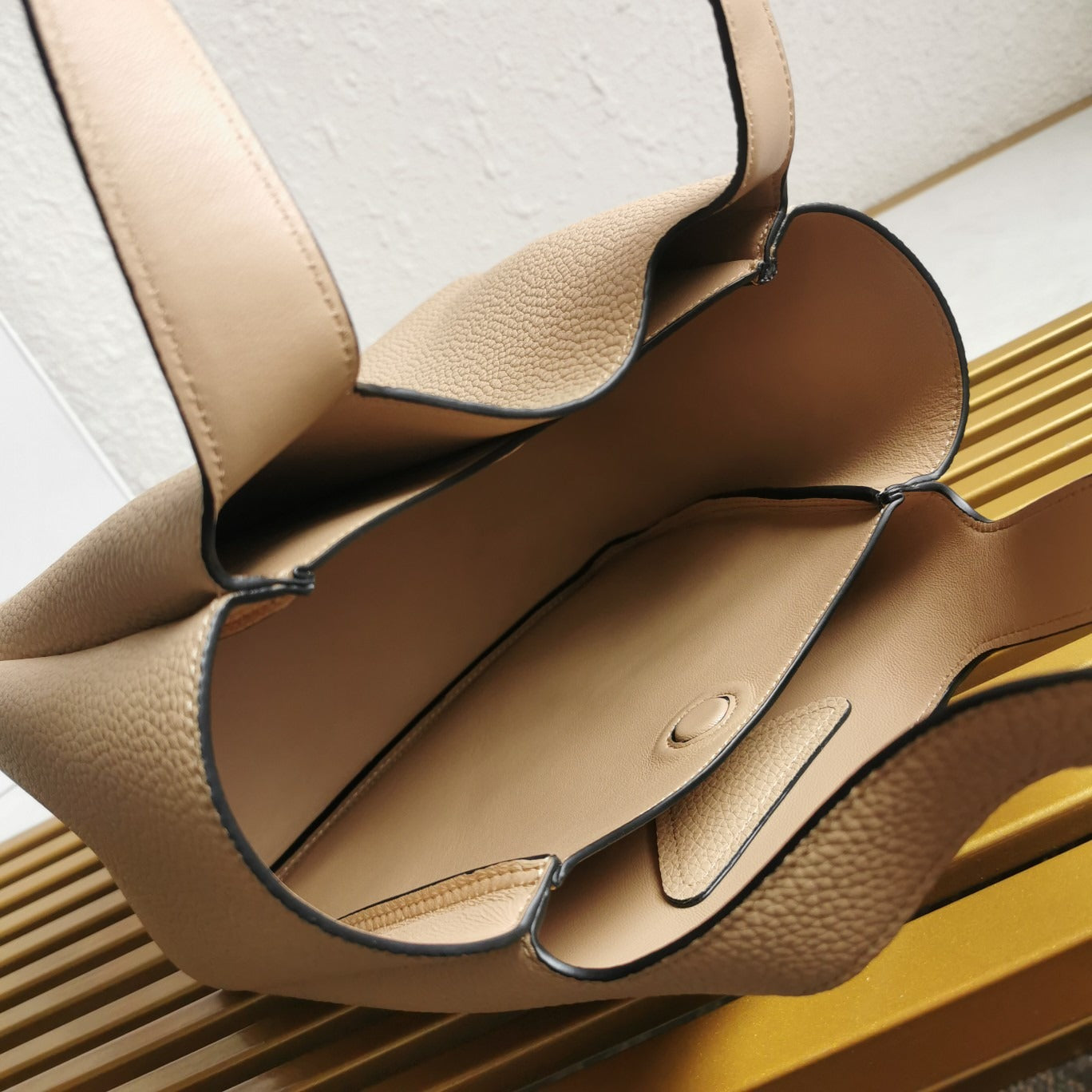 Leather Tote Sand