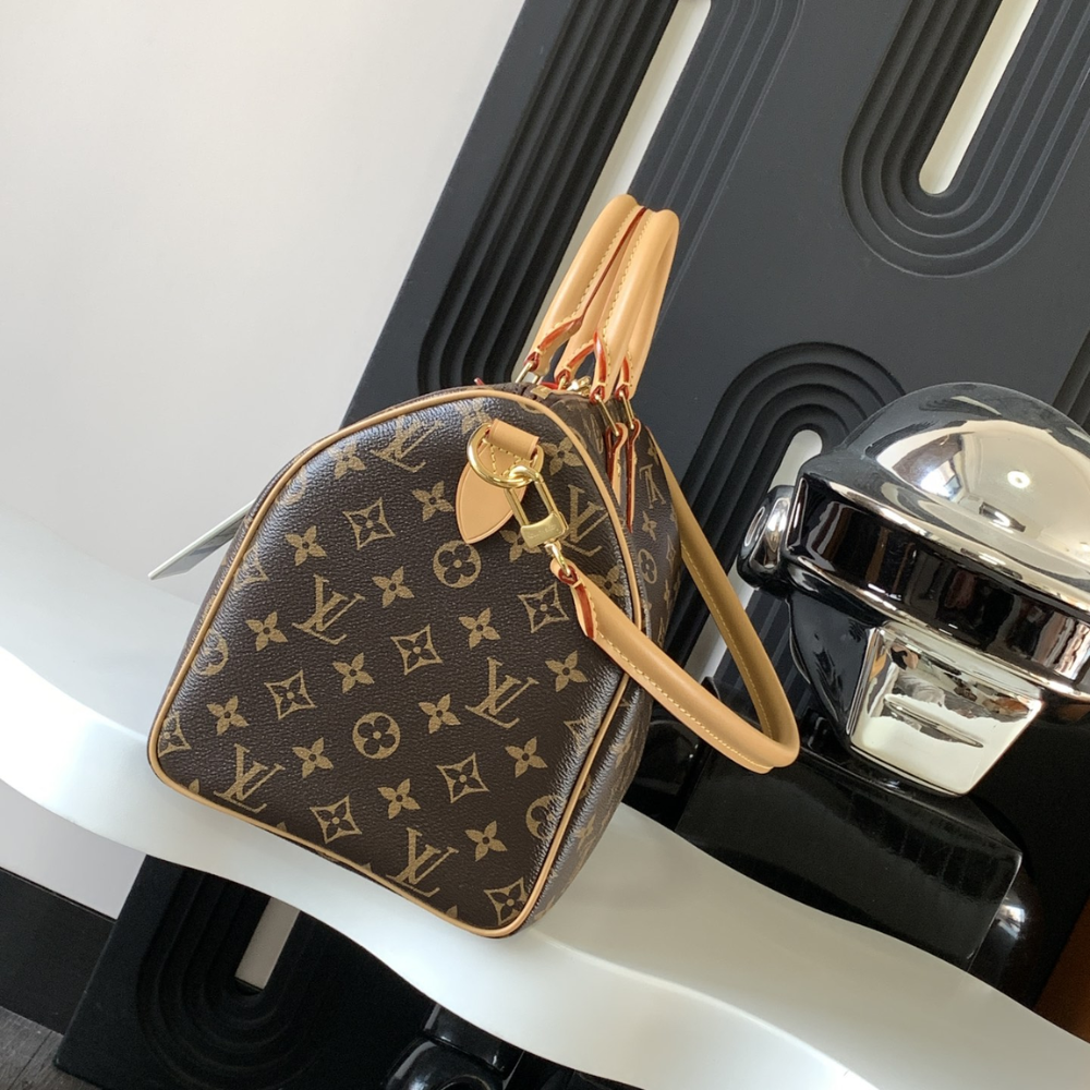 Monogram Red Speedy Soft 30 Crafty Leather Handbag for Men and Women