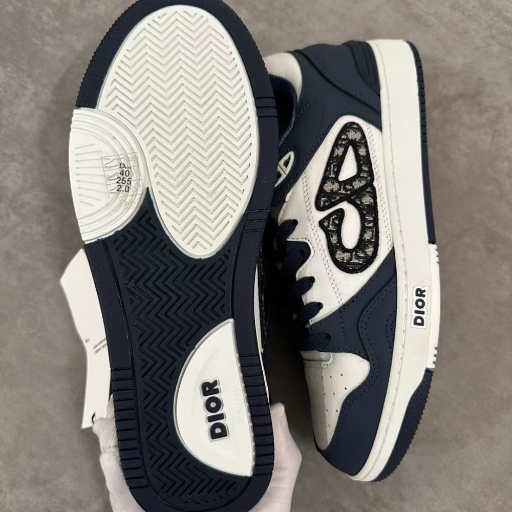 Navy Blue and White B57 Dribble Low-Top Sneaker Designer Sneakers for Men