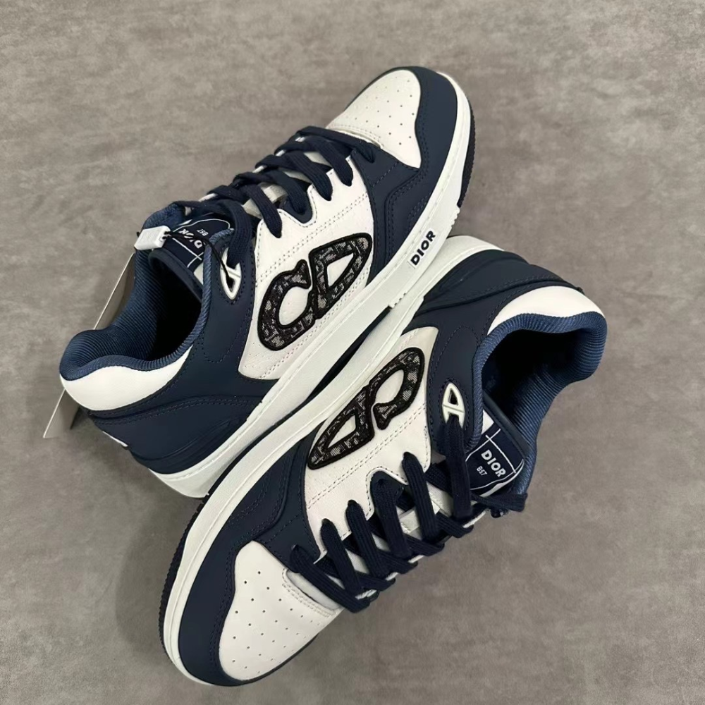 Navy Blue and White B57 Dribble Low-Top Sneaker Designer Sneakers for Men