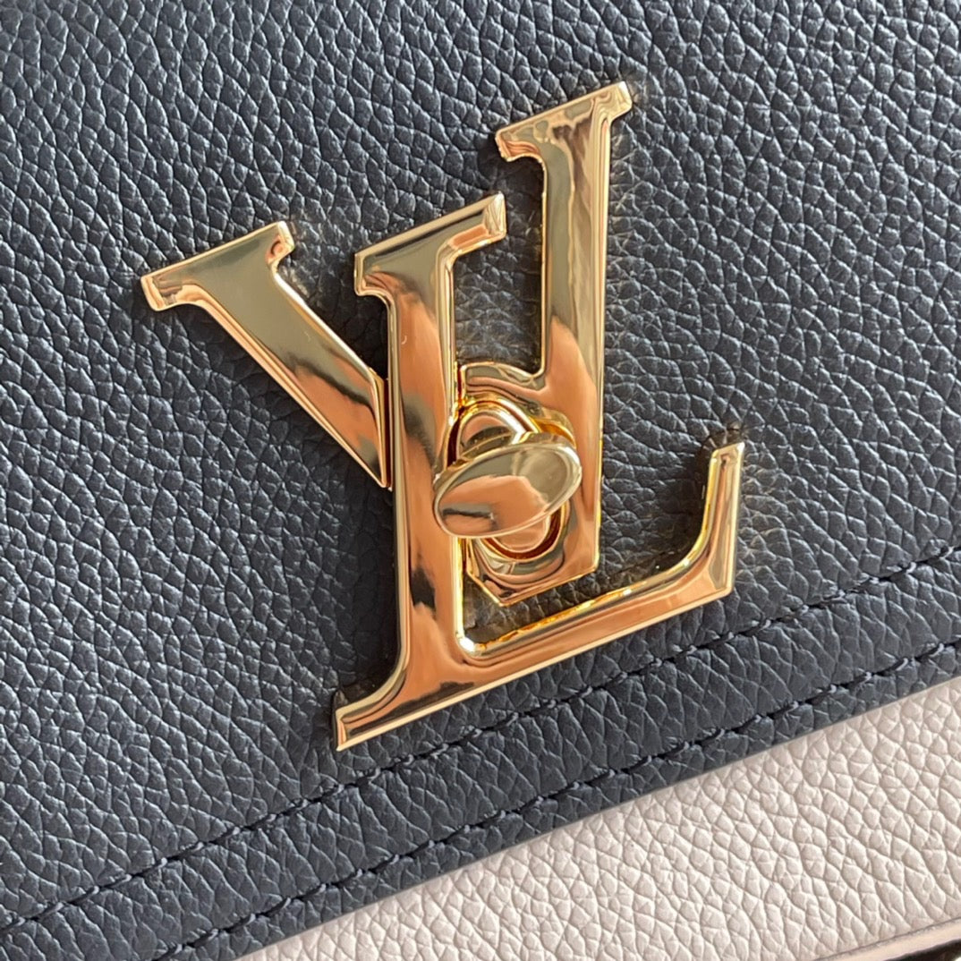 Navy Lockme Tender