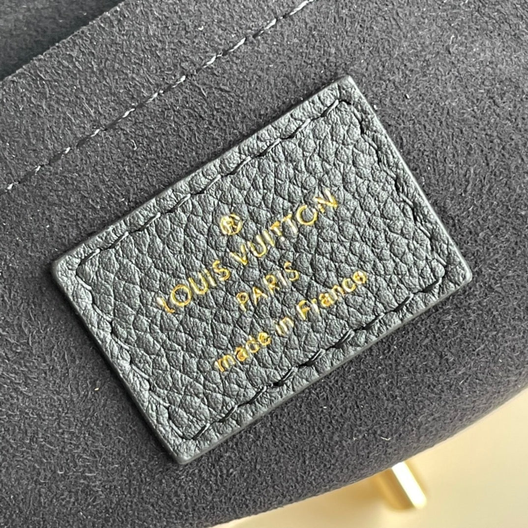 Navy Lockme Tender