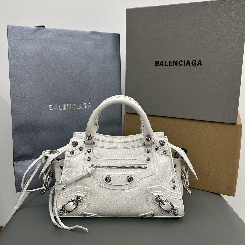 Neo Cagole XS In Optic White Leather Handbag for Women