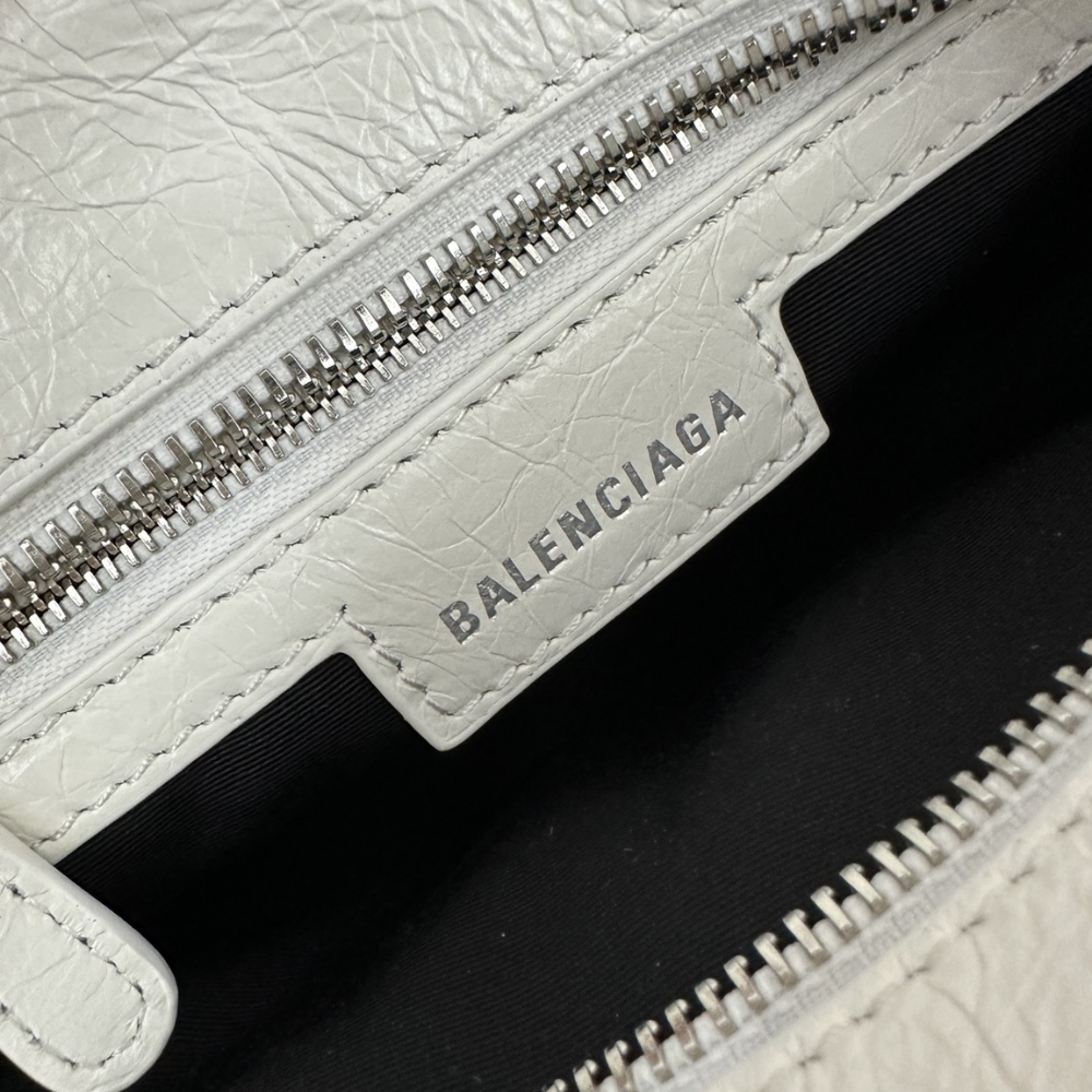 Neo Cagole XS In Optic White Leather Handbag for Women