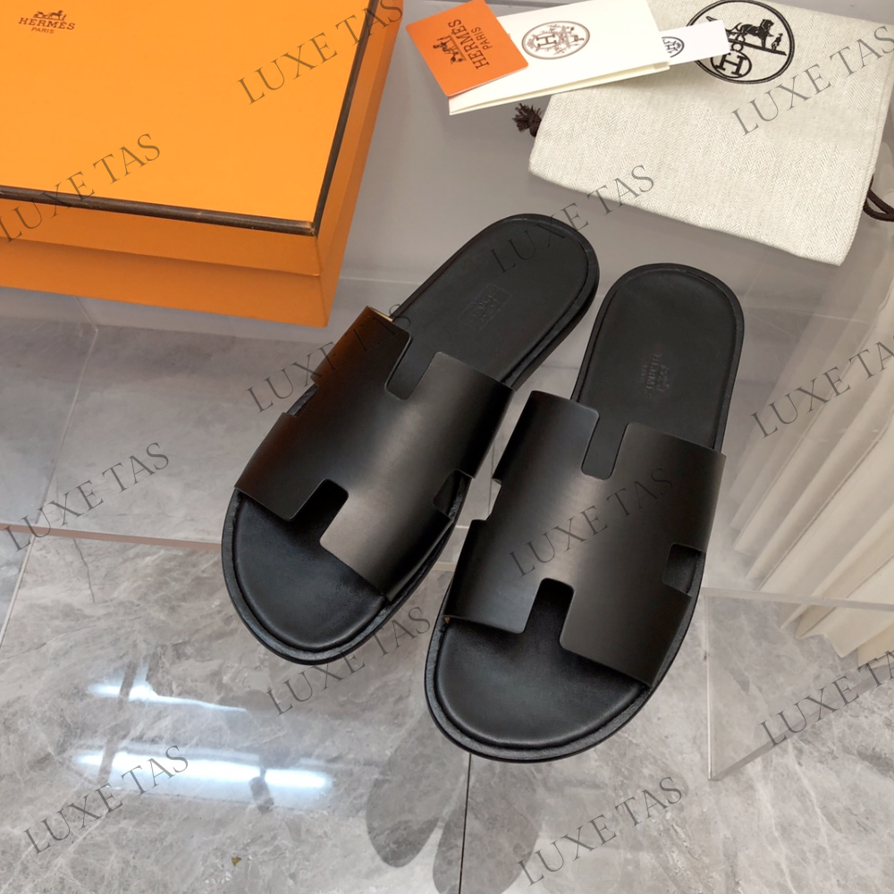 Noir Izmir Sandal